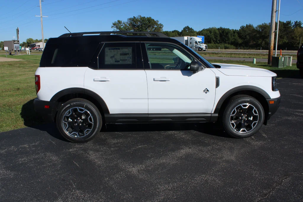 New 2026 Oxford White Ford Outer Banks® image 16