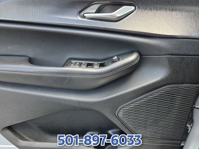 Used 2023 Silver Jeep Laredo image 26