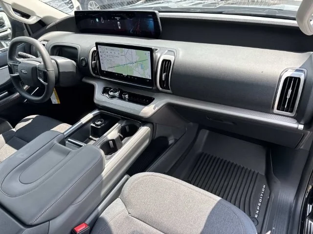 2025 Ford Expedition MAX Active - Photo 43