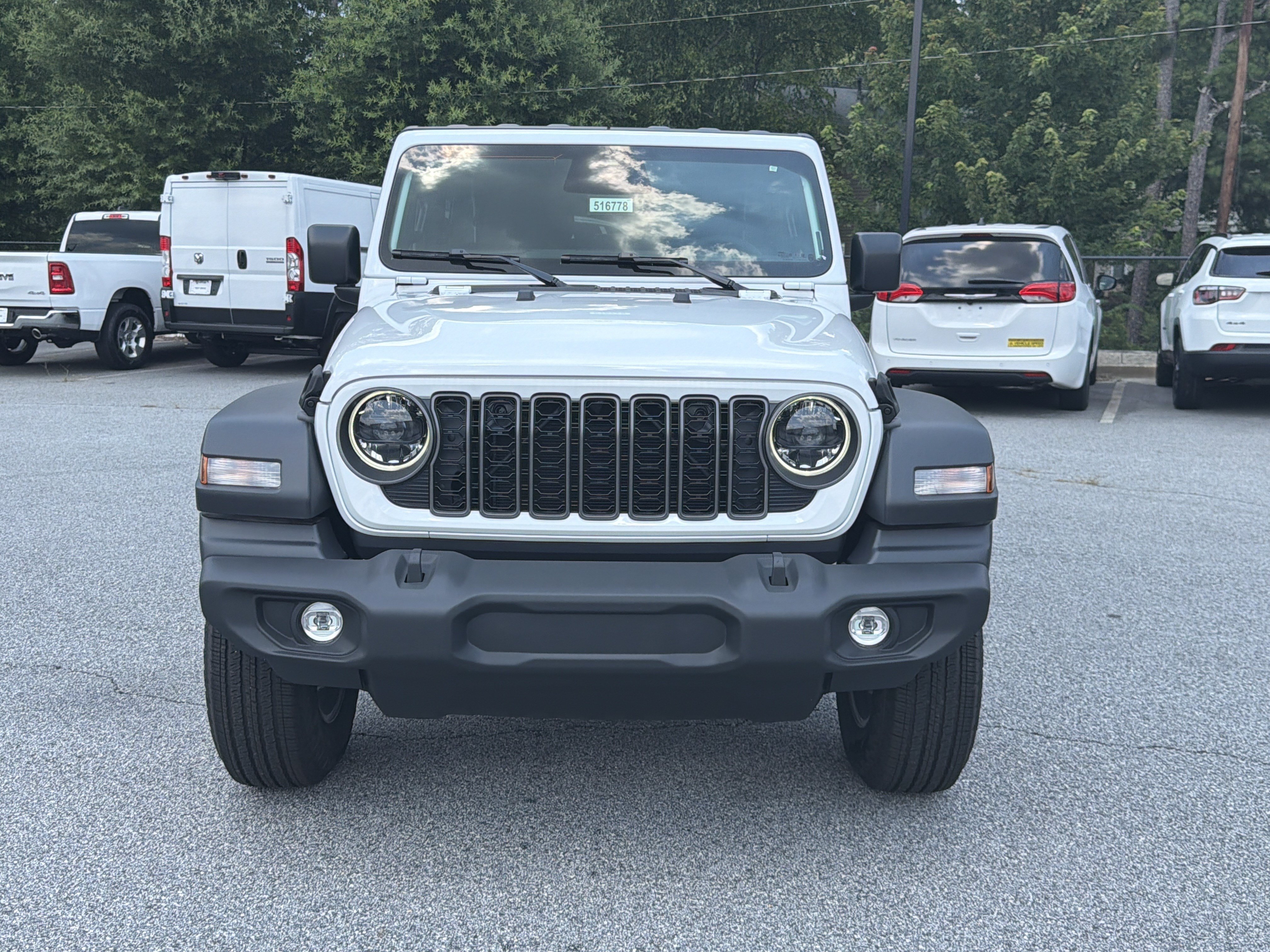 New 2026 Bright White Clear-Coat Exterior Paint Jeep Sport S image 2
