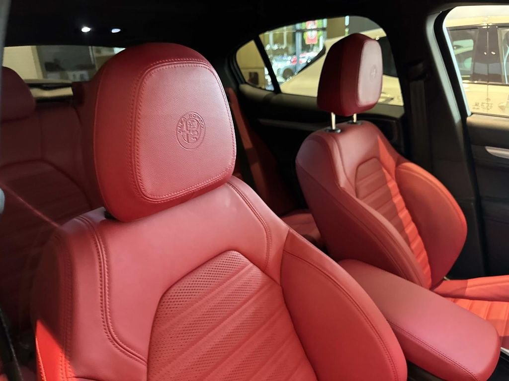2026 Alfa Romeo Stelvio Base - Photo 27