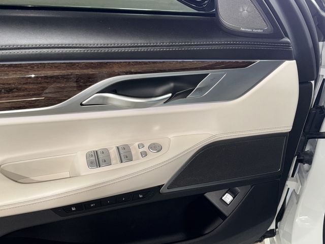 Certified Used 2022 Mineral White Metallic BMW 740i image 11