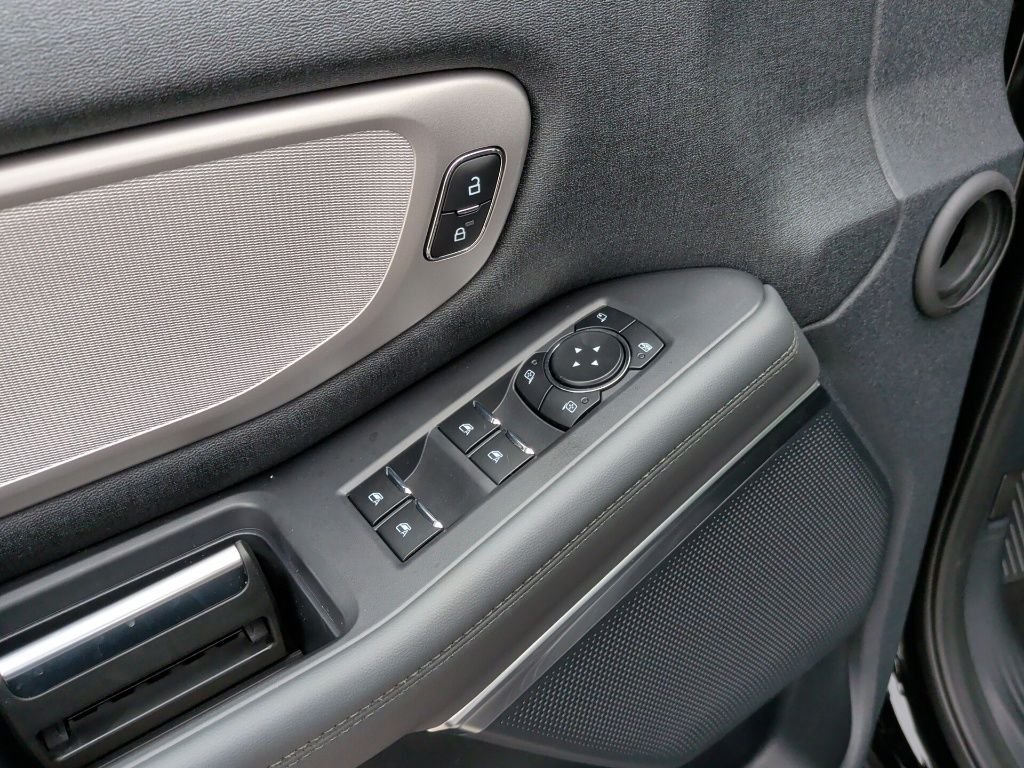 New 2026 Agate Black Metallic Ford MAX Active image 11