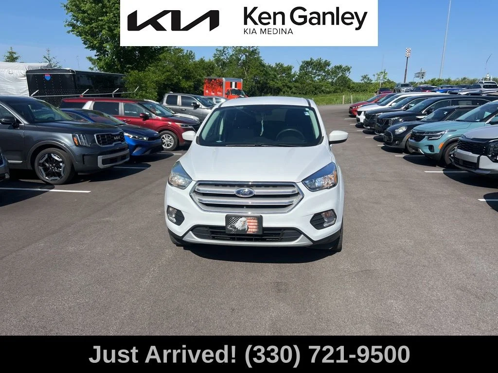 Used 2017 Ford Escape SE with VIN 1FMCU0G98HUF10134 for sale in Medina, OH