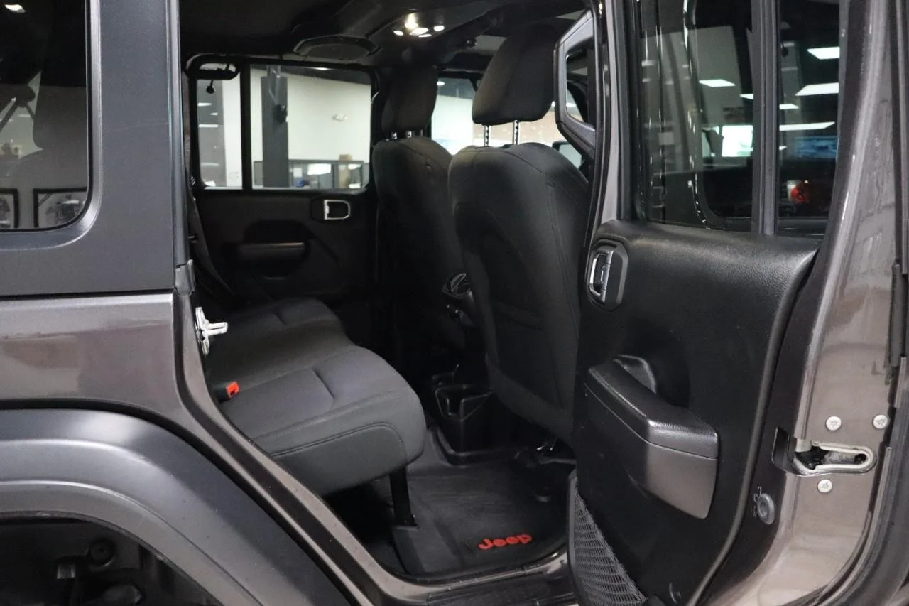 Used 2021 Granite Crystal Metallic Clear Coat Jeep Sport Altitude image 34