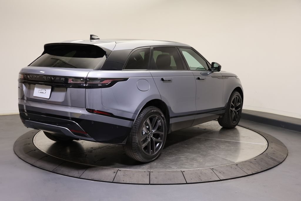 New 2026 Zadar Grey Land Rover P250 Base image 5