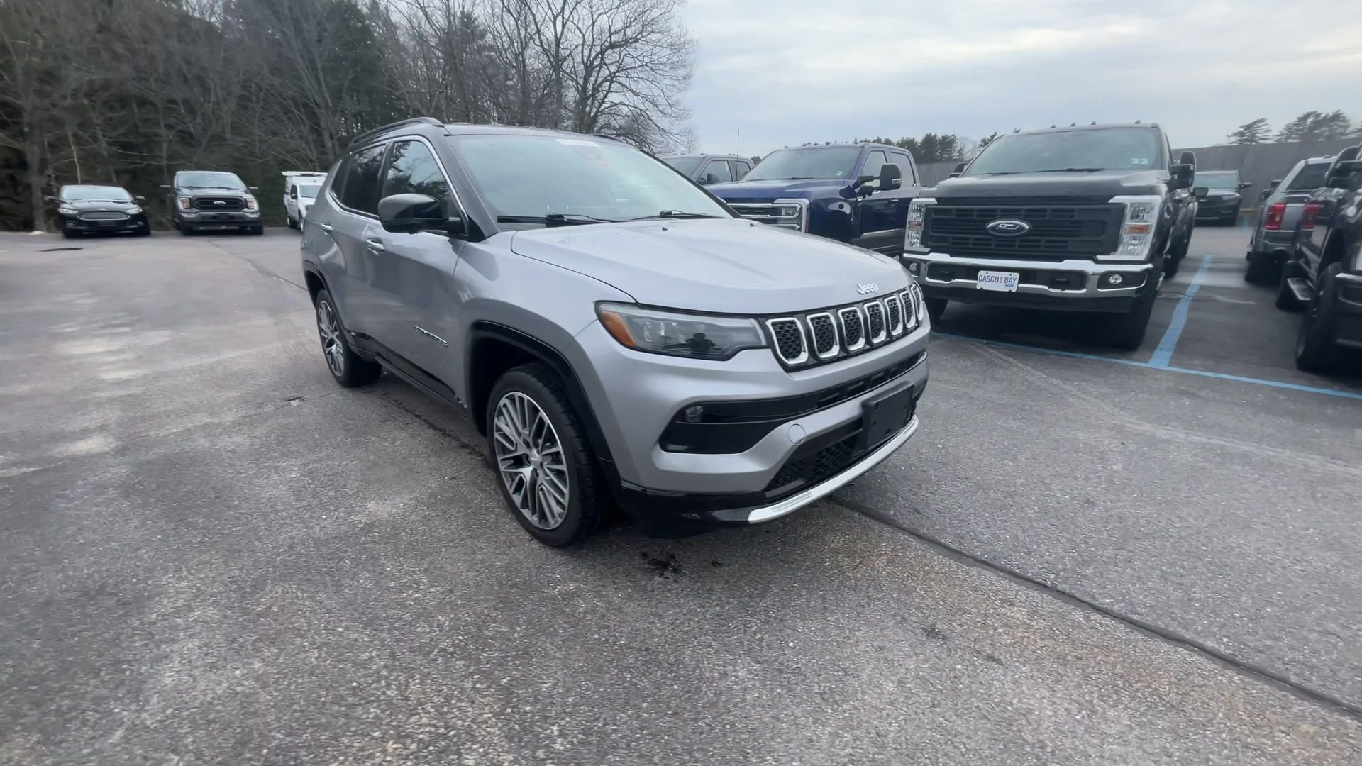 Certified Used 2023 Silver Jeep Limited image 13