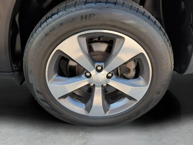 Used 2020 Black Jeep Limited image 9
