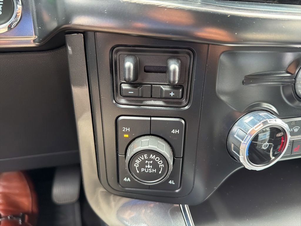 Used 2022 Red Metallic Ford LARIAT image 17