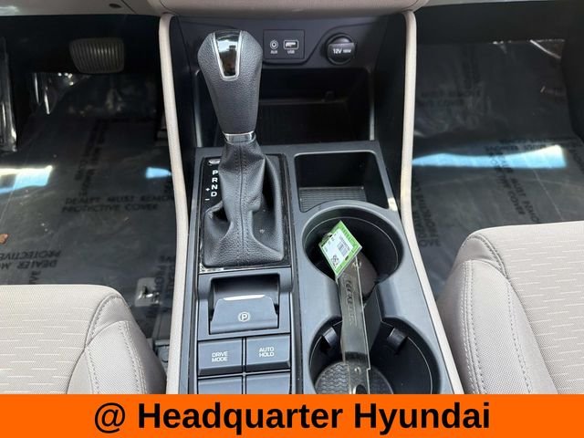 Used 2019 White Hyundai Value image 26