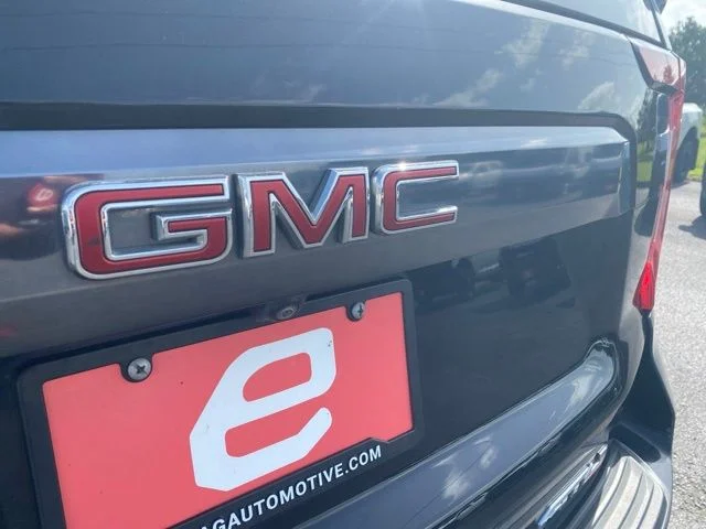 Used 2023 Onyx Black GMC AT4 image 44