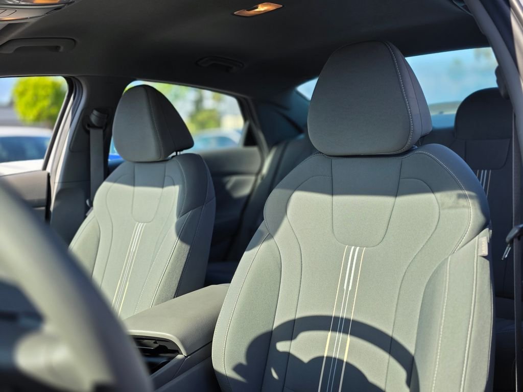 2024 Hyundai Elantra SEL - Photo 13