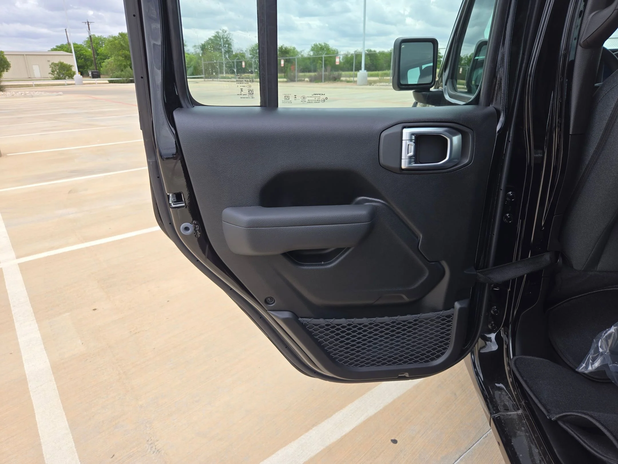 New 2026 Black Clear-Coat Exterior Paint Jeep Sport image 14