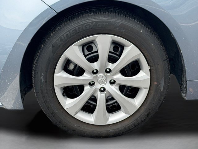Used 2024  Toyota LE image 41