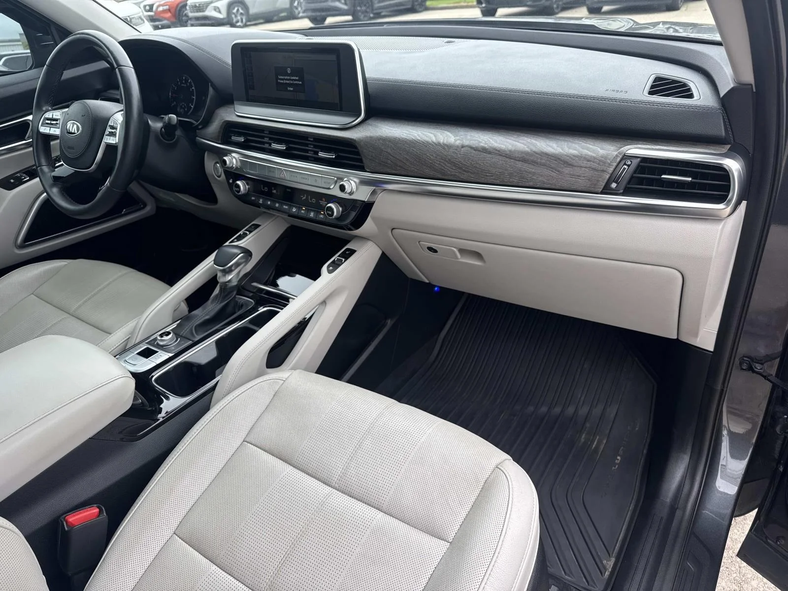 Used 2021 Gravity Grey Kia EX AWD image 11