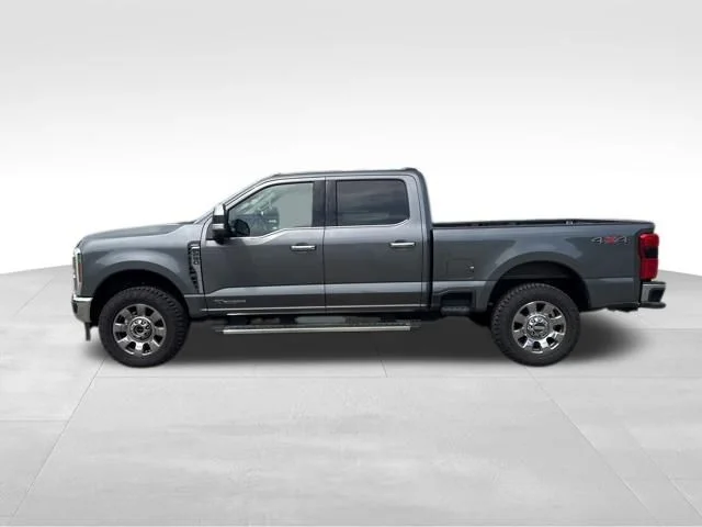 Used 2025 Gray Ford Lariat image 11