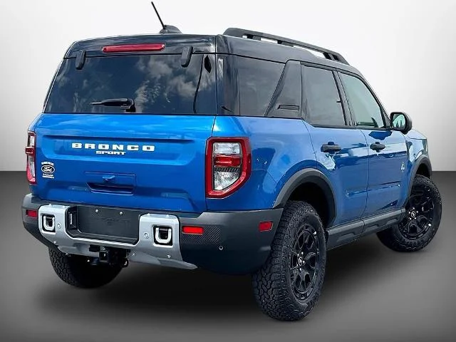 New 2026 Velocity Blue Metallic Ford Outer Banks® image 47
