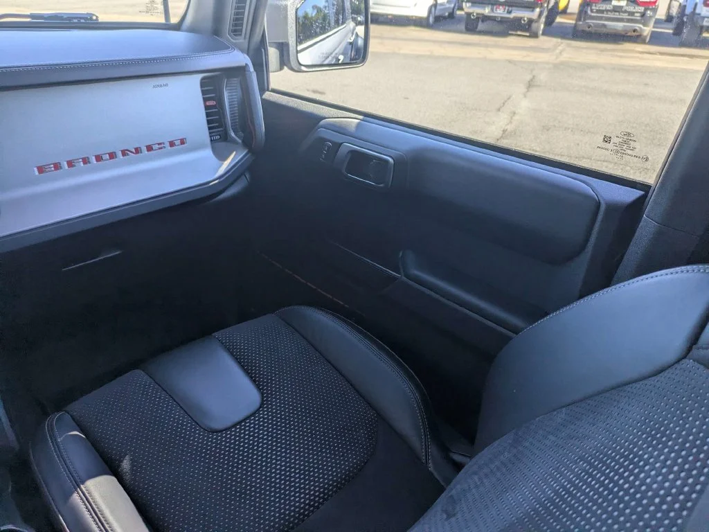 Used 2023 White Ford Raptor image 16