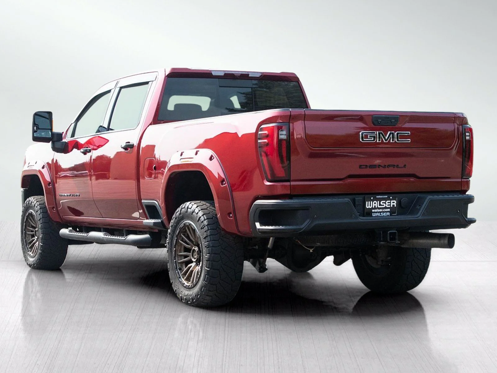 Used 2024 Volcanic Red Tintcoat GMC SLT image 3