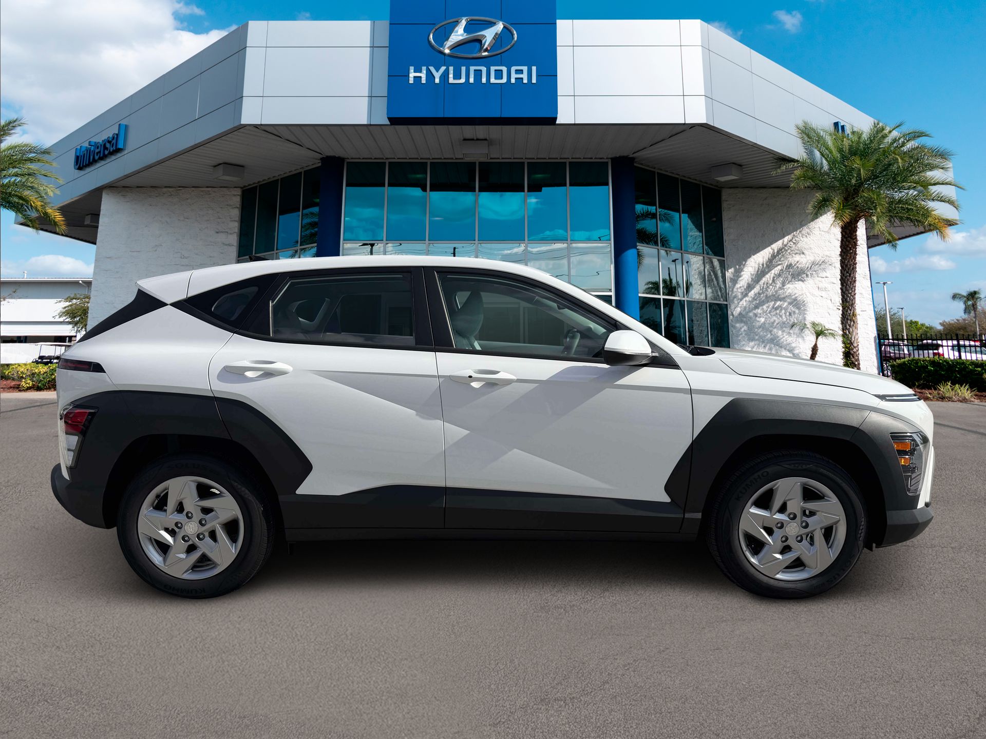 New 2027 White Hyundai SE FWD image 17