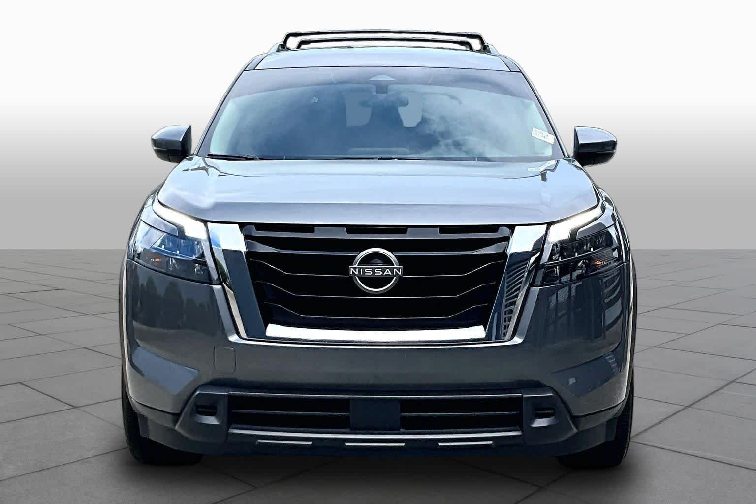 Certified Pre-Owned 2025 Nissan Pathfinder SV