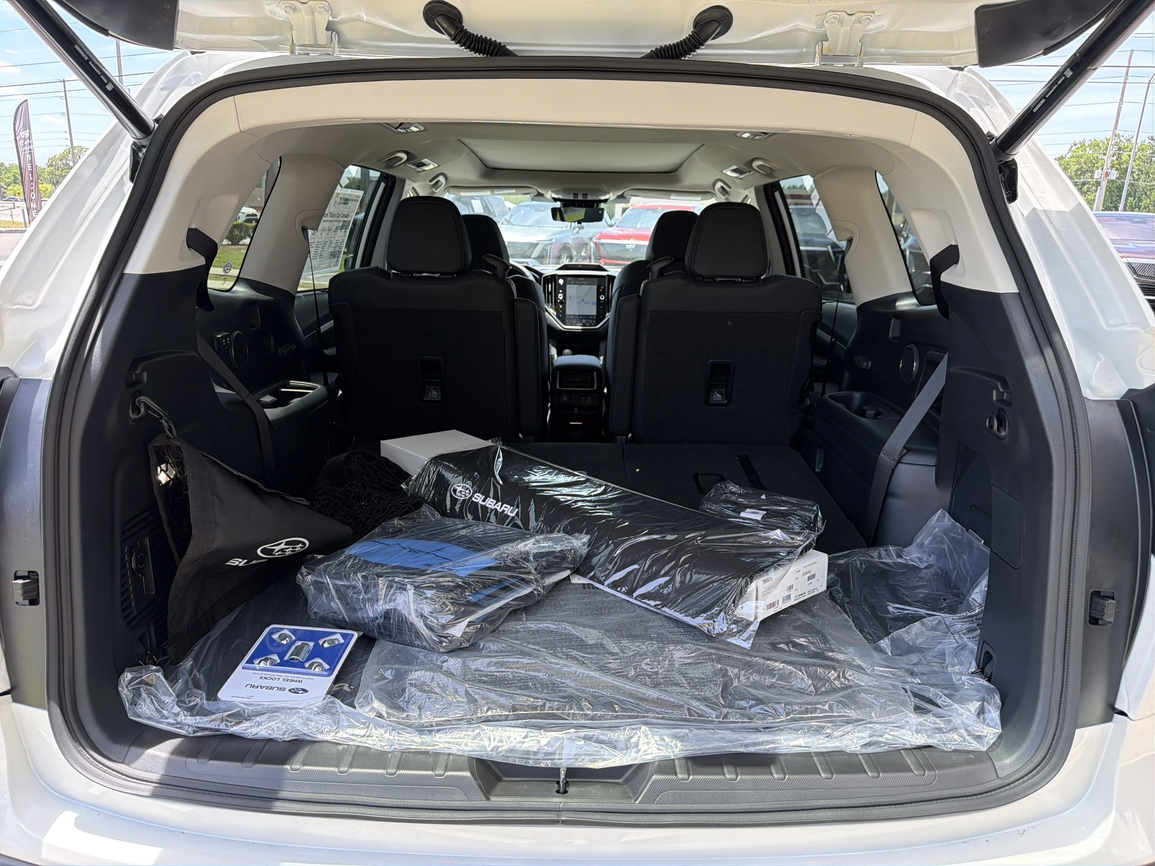 New 2026 CRYSTAL WHITE PEARL Subaru Onyx Edition Touring 7-Passenger image 11