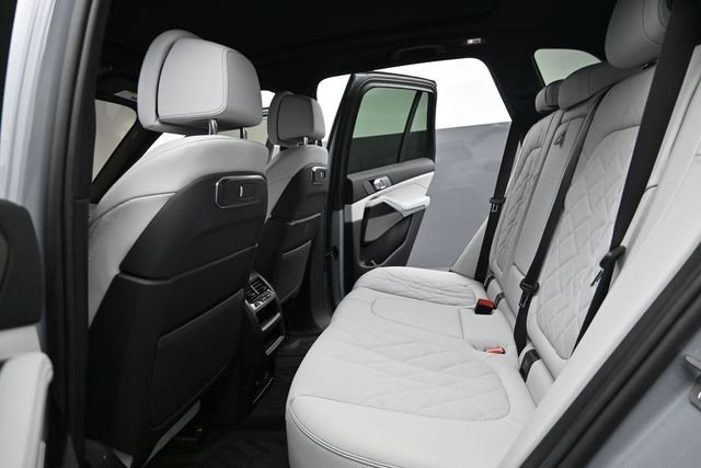 Used 2026 Gray BMW xDrive40i image 18