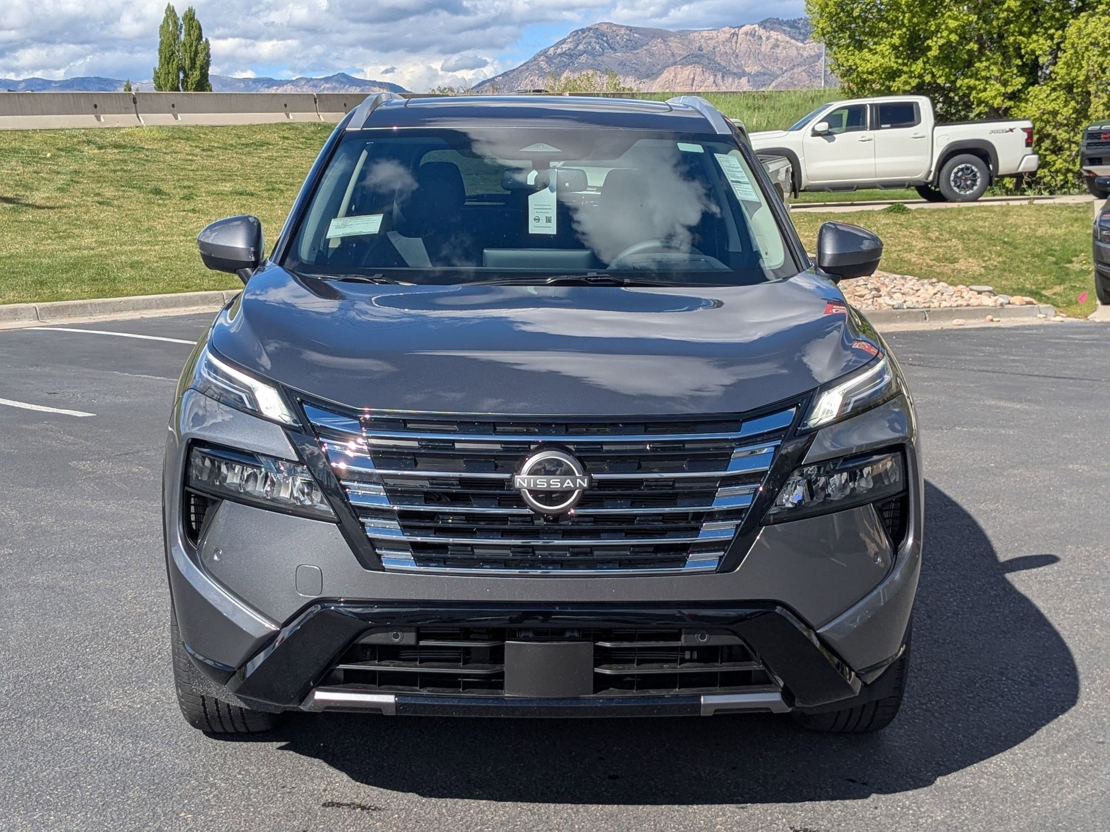 New 2026 Gun Metallic Nissan Platinum image 9