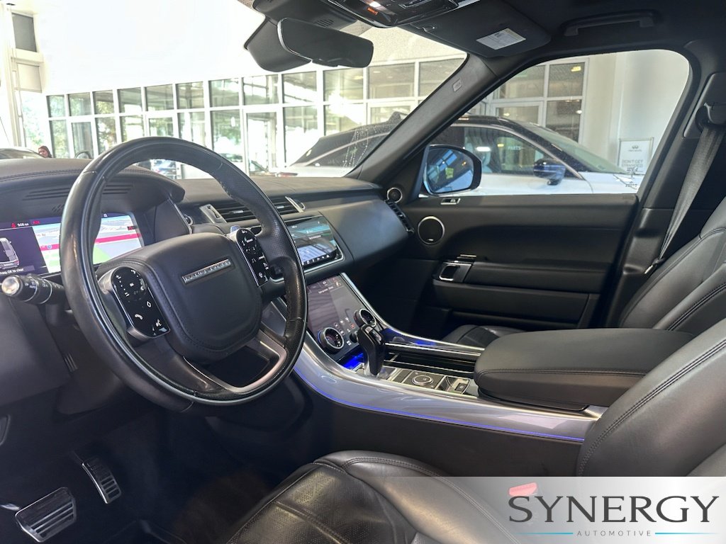 Used 2018 Silicon Silver Premium Metallic Land Rover HSE Dynamic image 27