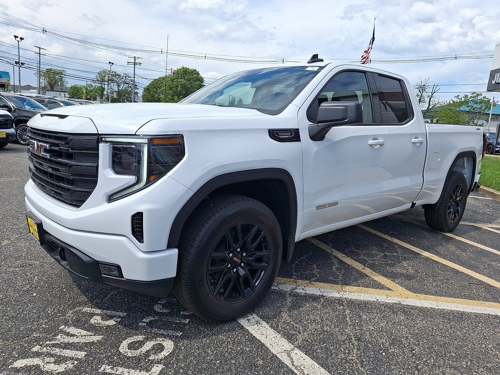 2026 GMC Sierra 1500 Elevation - Photo 2