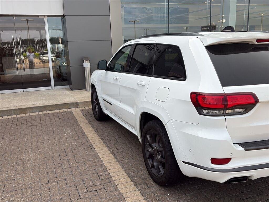 Used 2019 Bright White Clearcoat Jeep Limited X image 4