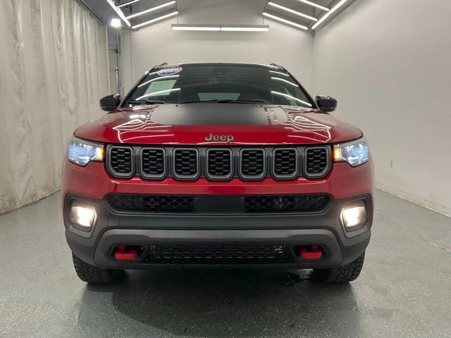 2025 Jeep Compass Trailhawk - Photo 3