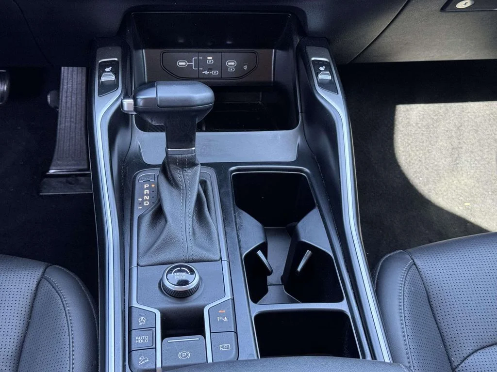 Used 2025 Gray Kia EX image 21