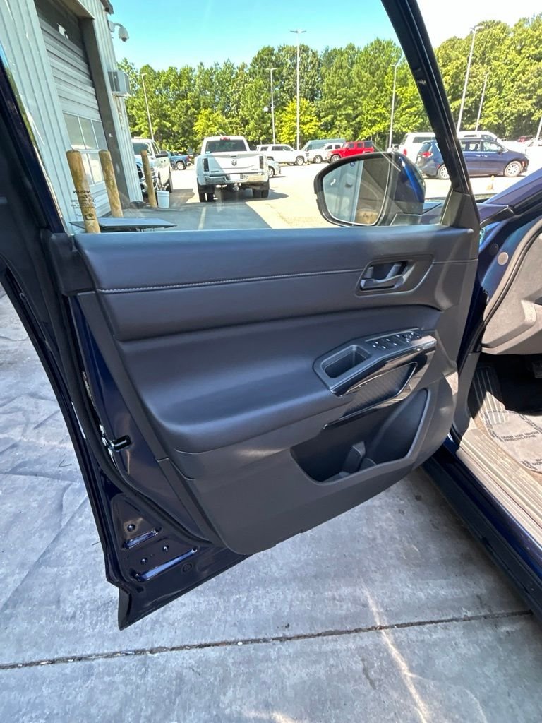 Used 2025 Blue Nissan SV image 12