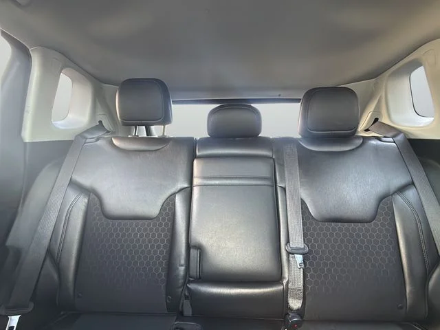 Used 2018 Black Jeep Latitude image 29