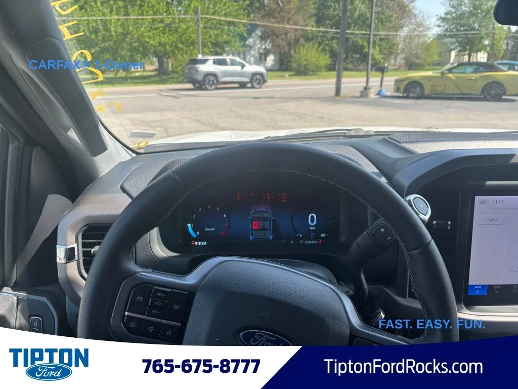 Used 2025 Oxford White Ford XLT image 5