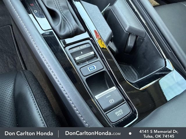 Used 2025 Urban Gray Pearl Honda Touring image 26