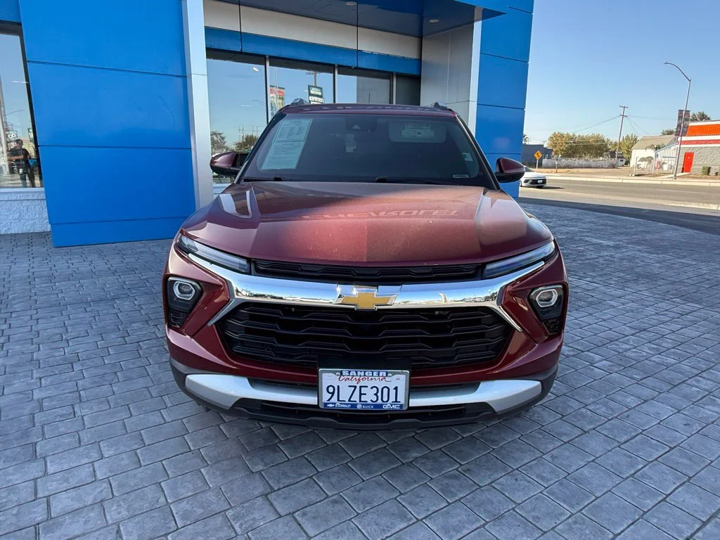 Used 2024 Crimson Metallic Chevrolet LT image 4
