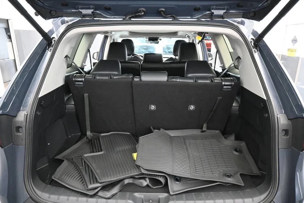 Used 2025 Cloud Toyota Limited image 45