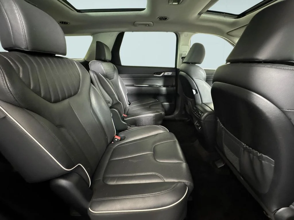 Used 2024 Black Hyundai Limited image 15
