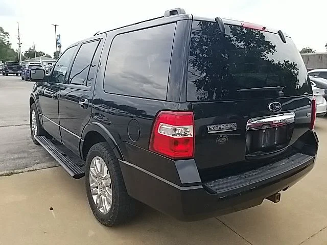 Used 2013 Black Ford Limited image 22