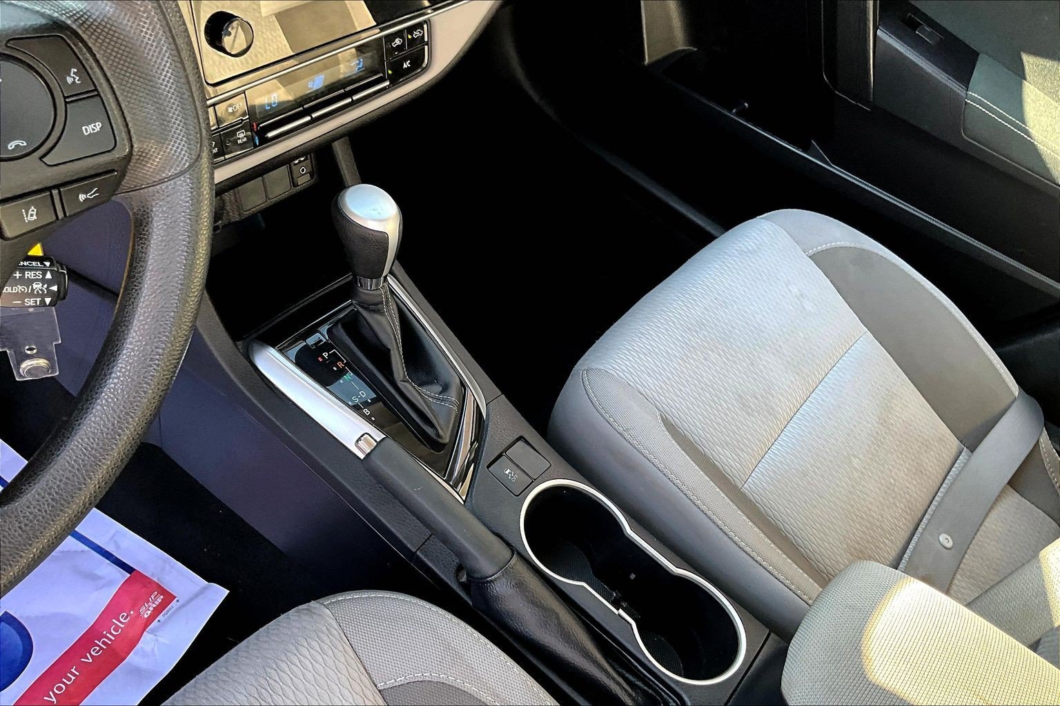 Used 2017 White Toyota LE image 16