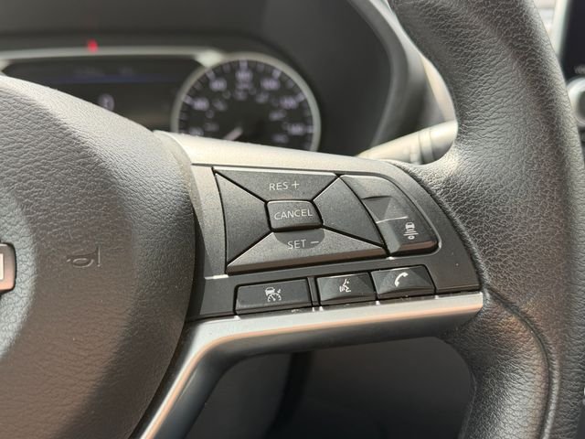 Used 2024 White Nissan SV image 18