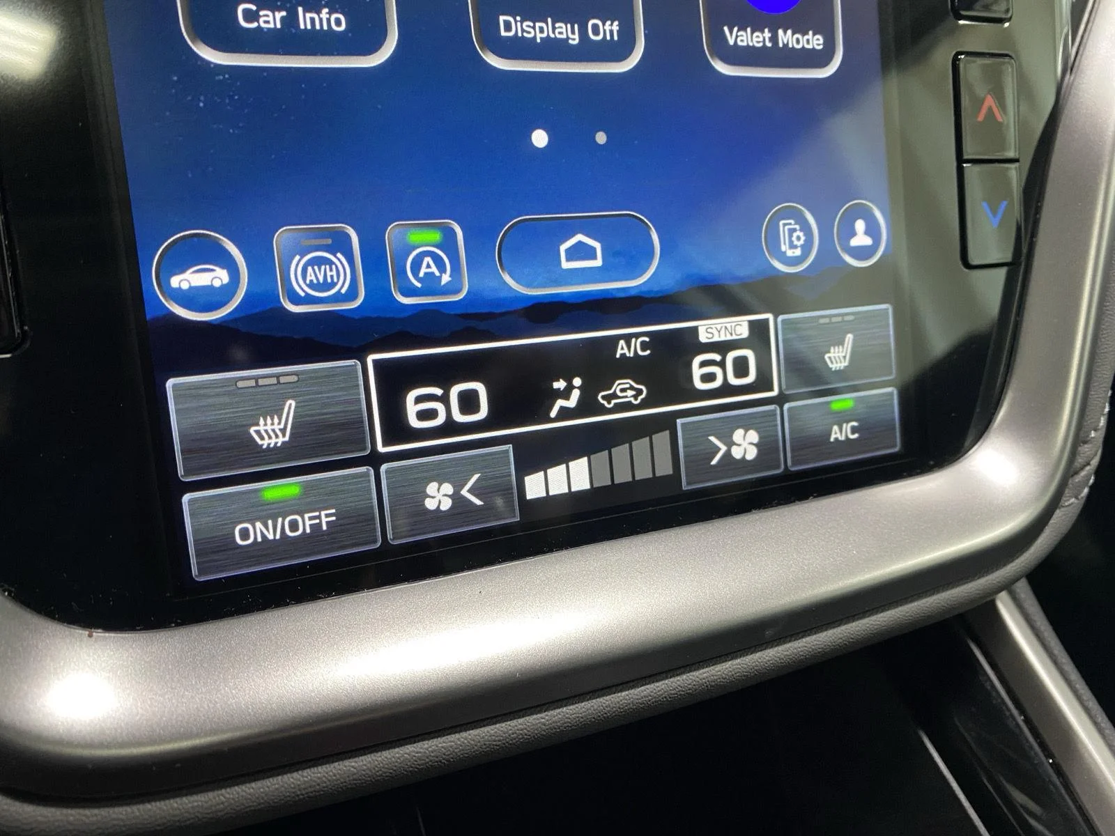 Used 2025 Crystal White Pearl Subaru Onyx Edition image 16