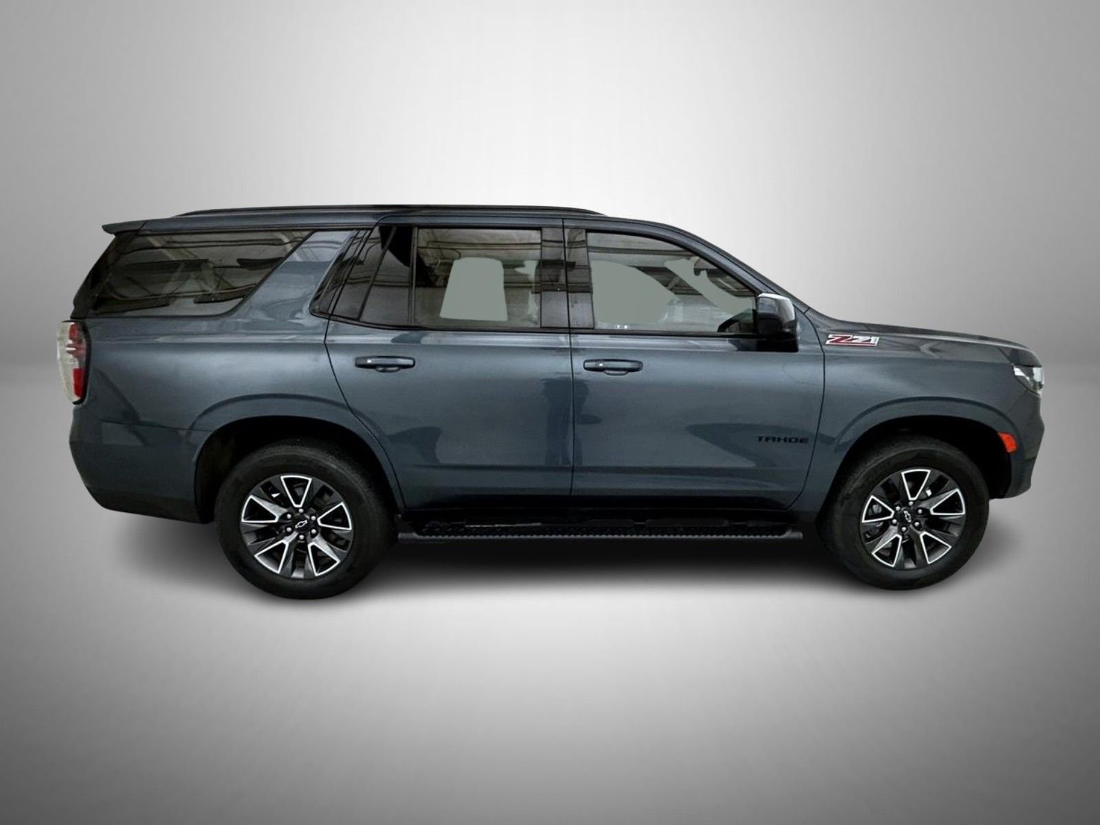 Used 2021 Gray Chevrolet Z71 image 4