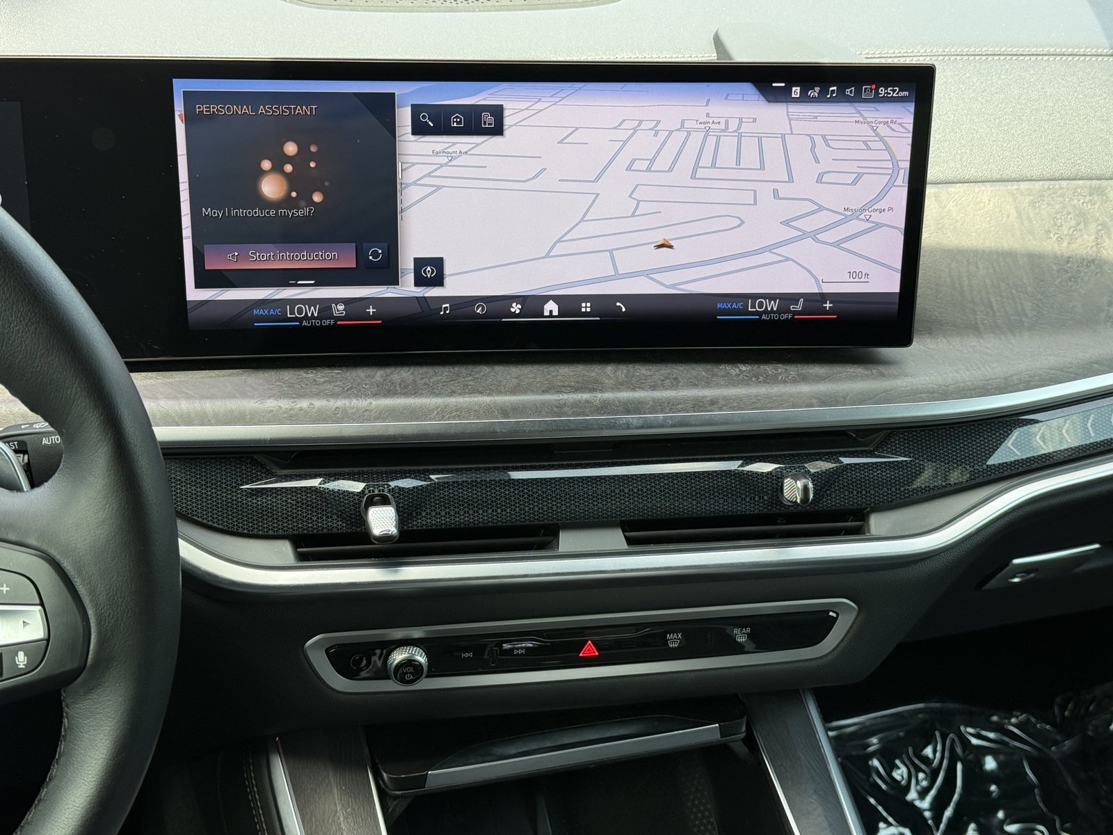 Used 2024 White Metallic BMW sDrive40i image 30