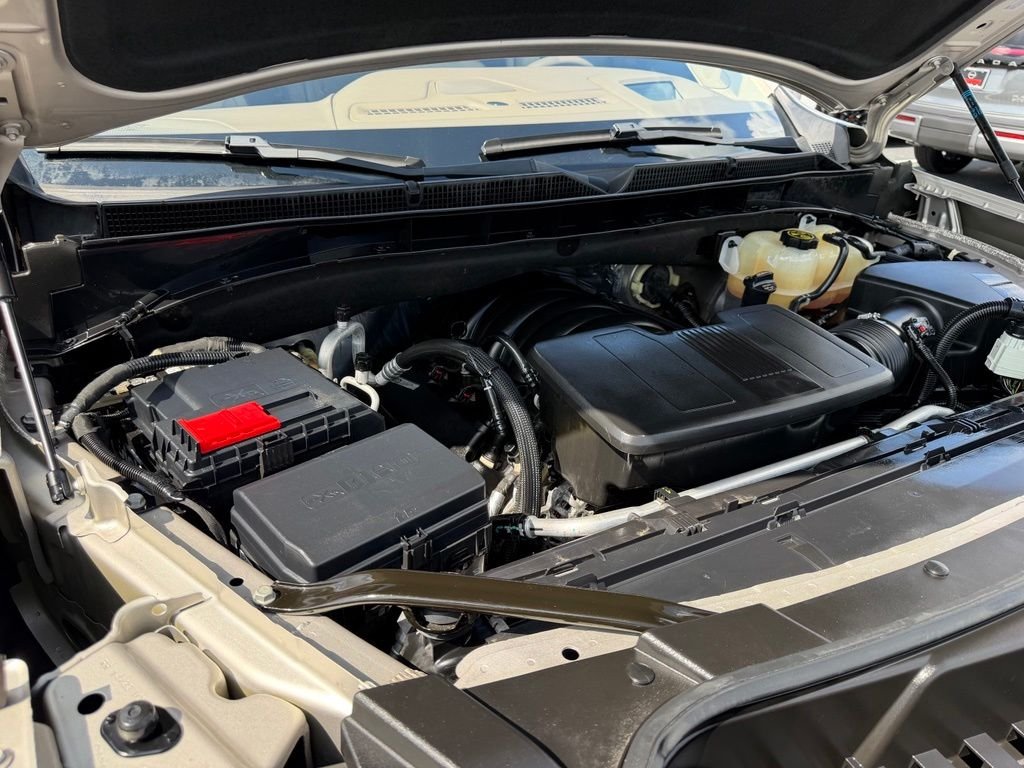 Used 2022 Beige GMC Denali image 39