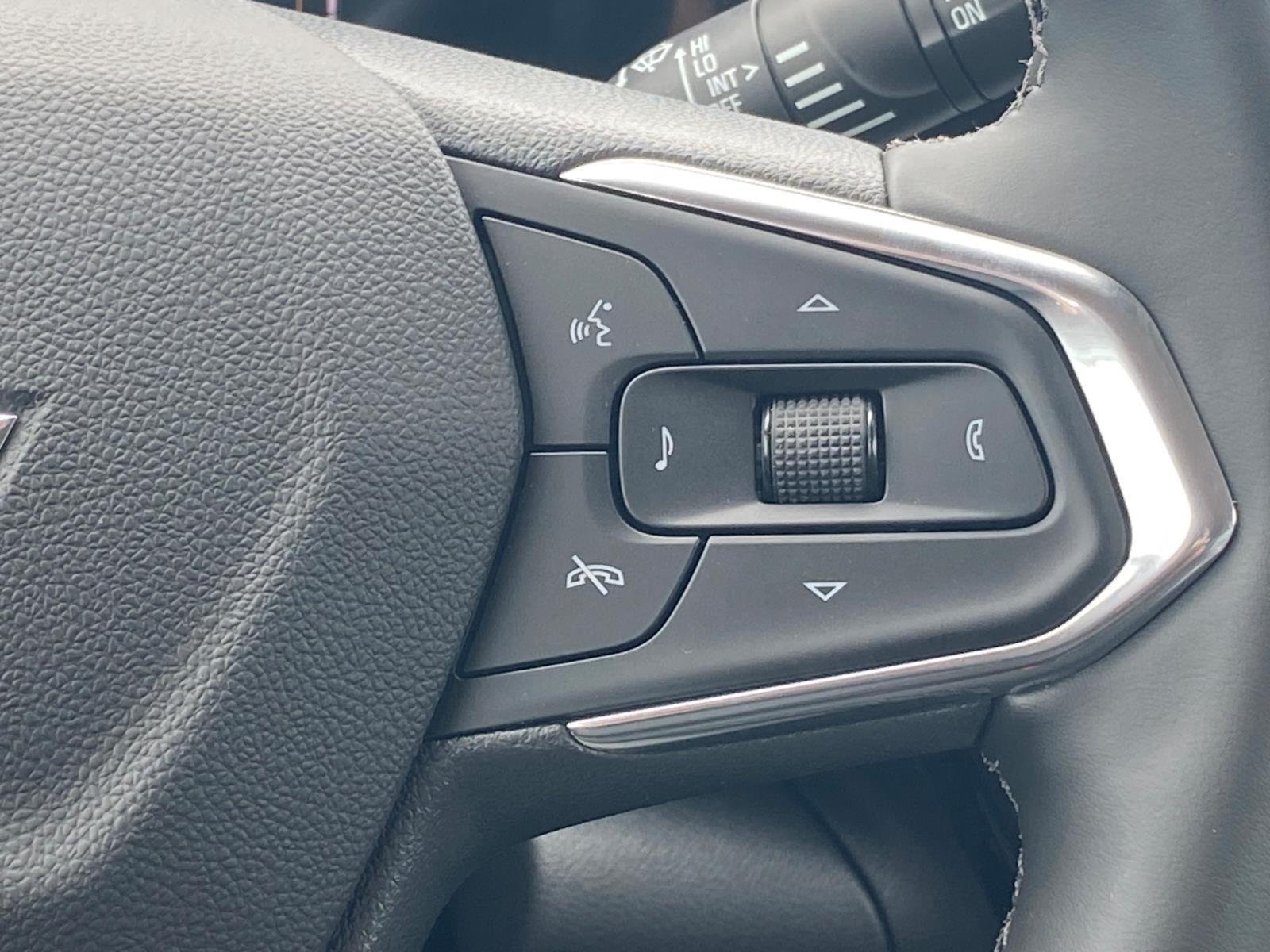 New 2026 Summit White Chevrolet LT image 9