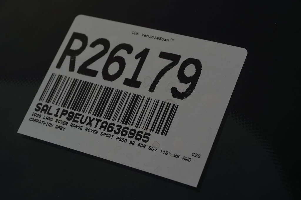 New 2026 Carpathian Grey Land Rover SE image 33