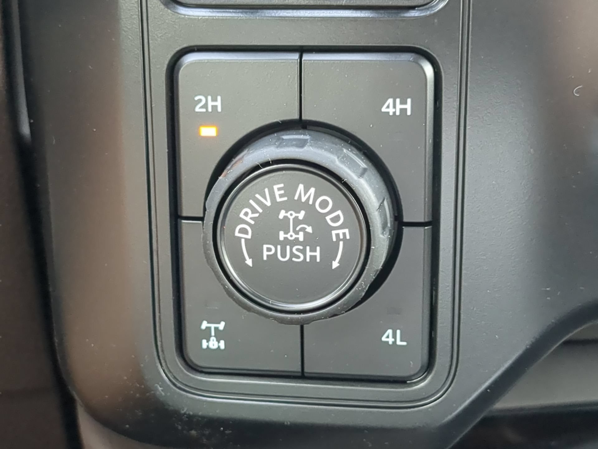 New 2026 Star White Metallic Tri-Coat Ford F-250® King Ranch® image 61
